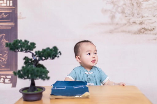 马鞍山宝宝喊肚子疼怎么回事
